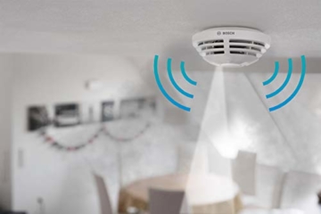 Bosch Smart Home Starter Set Einbruchschutz mit Rauchmelder und Tür-/Fensterkontakt, mit App Steuerung, kompatibel mit Apple Homekit - Amazon Edition - 2