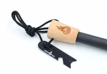 OUTDOOR NINJA Feuerstahl The Legend XXXL FireSteel für Wandern, Bushkraft, Trekking, Camping und andere Outdoor Hobby's inkl. Multifunktionskratzer, die perfekte Survival Ausrüstung - 4